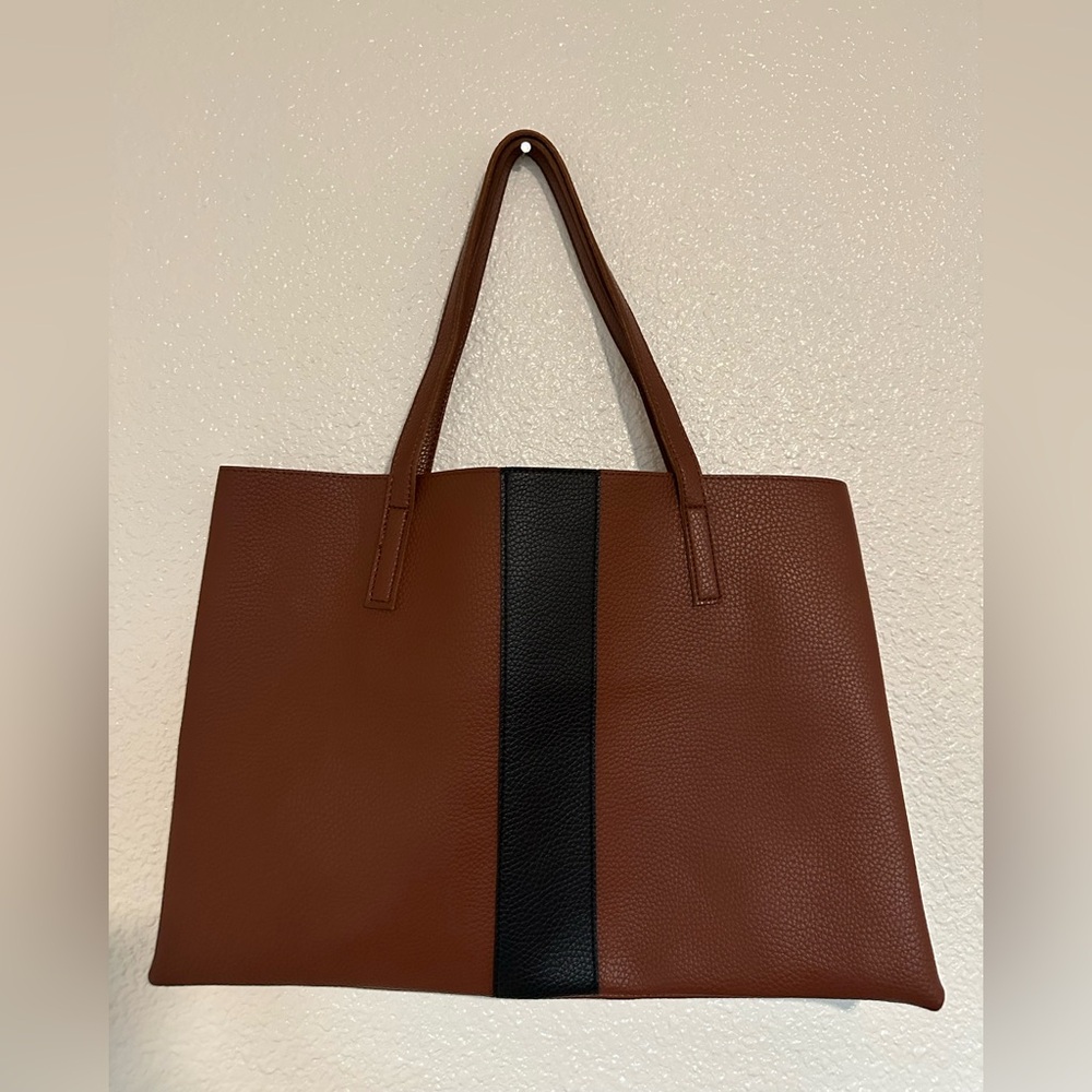 New without tags Vince Camuto Tote Bag